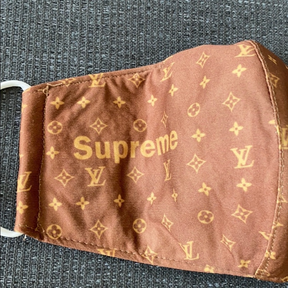 NWOT Face Mask Cover